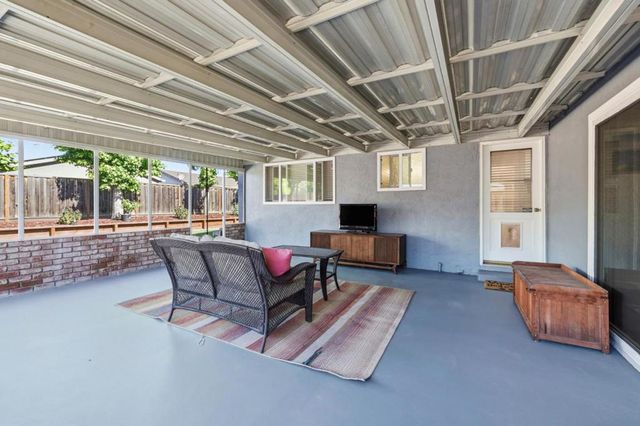 1173 Ortega Circle, Gilroy, CA 95020