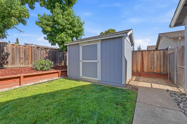 1173 Ortega Circle, Gilroy, CA 95020