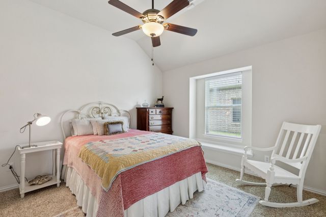 6806 Bear Lane, Greenville, TX 75402