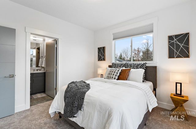599 W Warren St, Boise, ID 83706