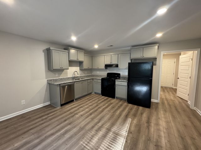 203 Mountaindale Dr, Smyrna, TN 37167
