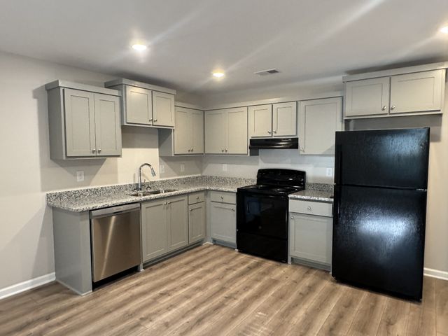 203 Mountaindale Dr, Smyrna, TN 37167