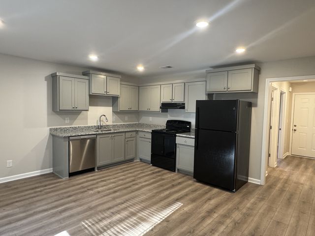 203 Mountaindale Dr, Smyrna, TN 37167