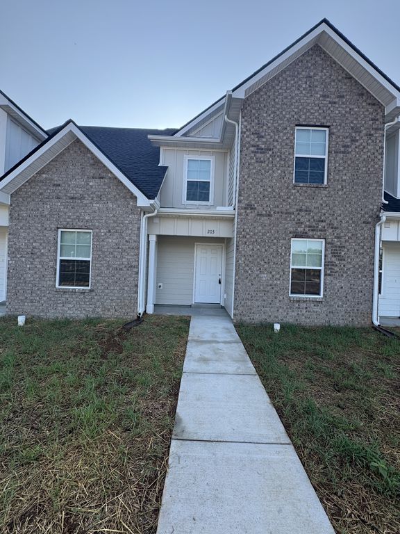 203 Mountaindale Dr, Smyrna, TN 37167
