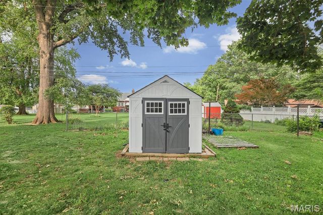 308 Carlyle Avenue, Belleville, IL 62221