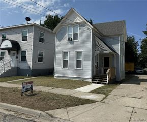 1119 Pine Street, Muskegon, MI 49442