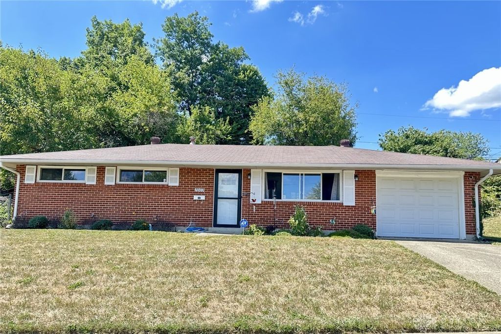 7003 Bascombe Drive, Dayton, OH 45424