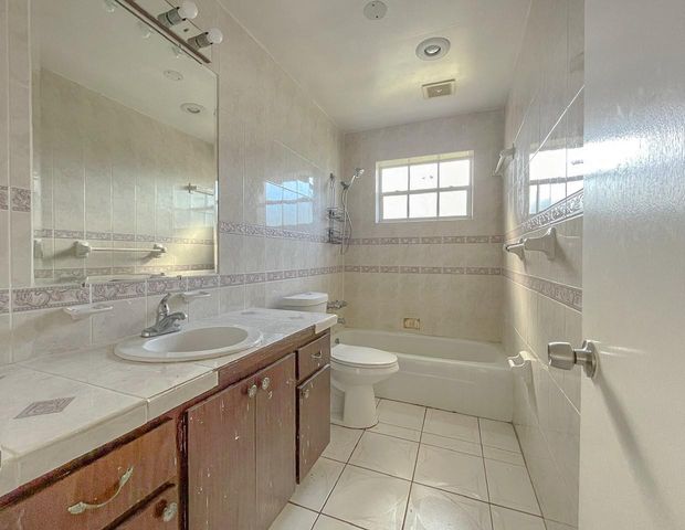 2421 NW 63rd Avenue, Sunrise, FL 33313