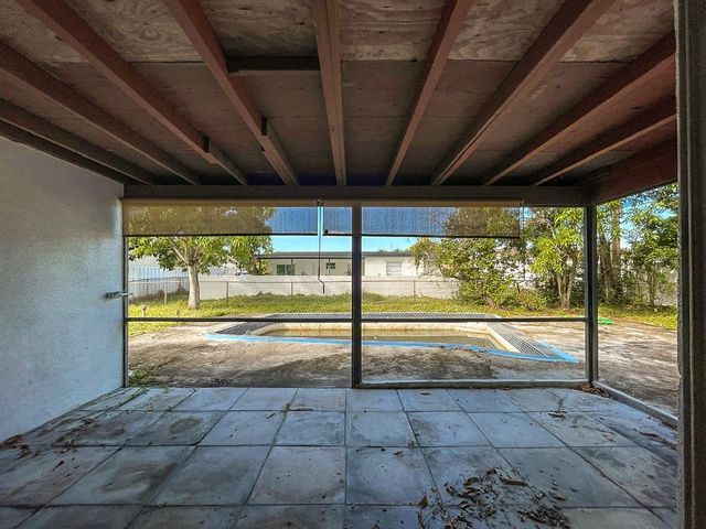 2421 NW 63rd Avenue, Sunrise, FL 33313