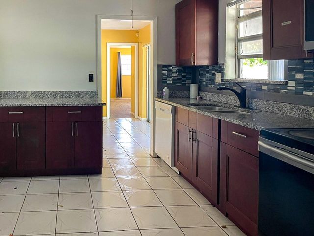 2421 NW 63rd Avenue, Sunrise, FL 33313