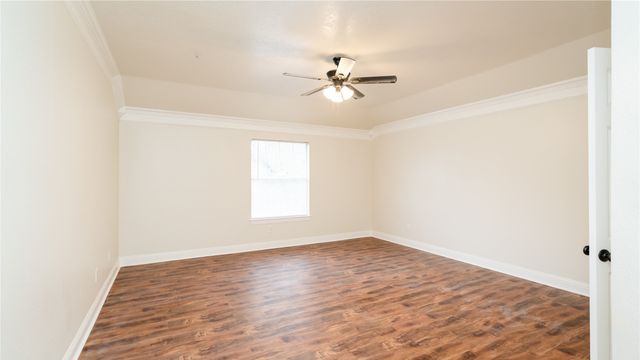 805 E Grubb Drive, Mesquite, TX 75149