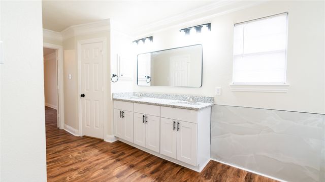 805 E Grubb Drive, Mesquite, TX 75149