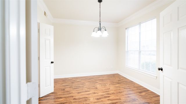 805 E Grubb Drive, Mesquite, TX 75149