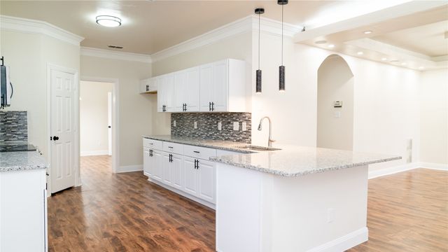 805 E Grubb Drive, Mesquite, TX 75149