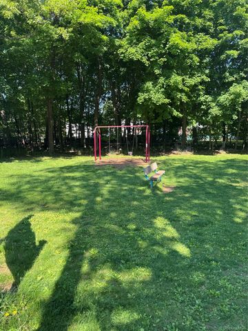 16 Milford Lane 7R, Suffern, NY 10901