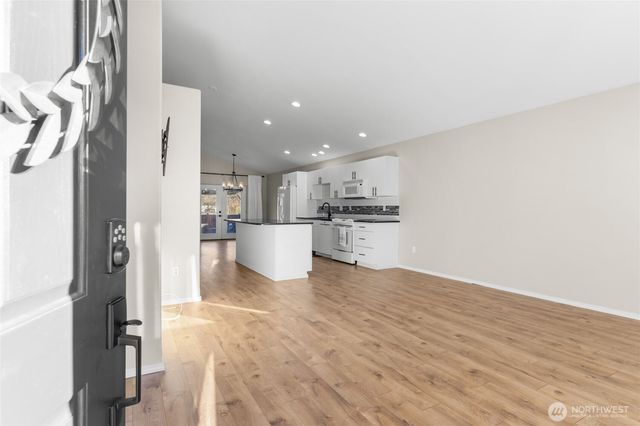 16408 Cascadian Avenue SE, Yelm, WA 98597