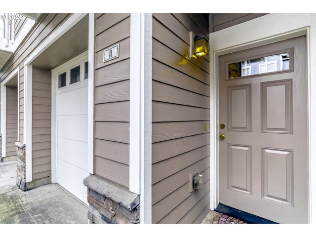 18465 Sw STEPPING STONE Dr 11, Beaverton, OR 97003