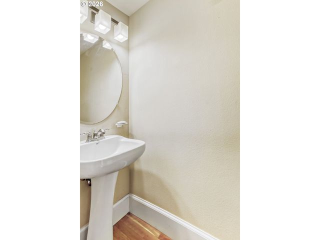 18465 Sw STEPPING STONE Dr 11, Beaverton, OR 97003