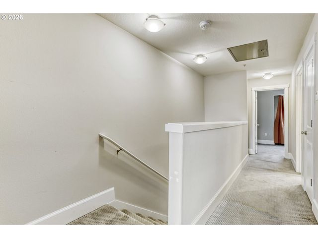 18465 Sw STEPPING STONE Dr 11, Beaverton, OR 97003