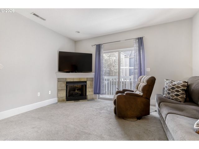 18465 Sw STEPPING STONE Dr 11, Beaverton, OR 97003