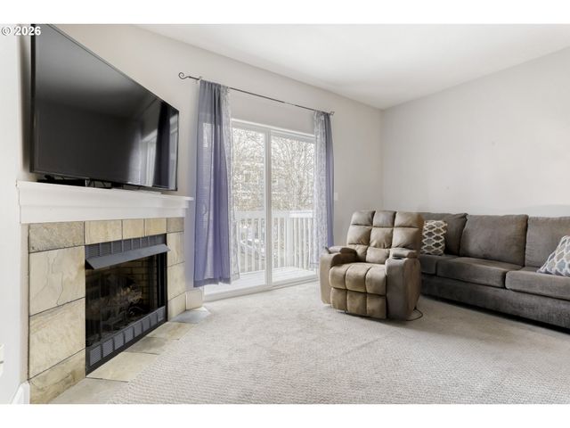 18465 Sw STEPPING STONE Dr 11, Beaverton, OR 97003