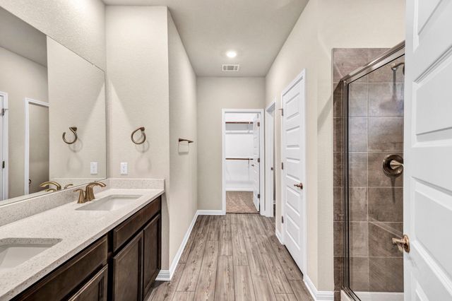 233 El Capitan LOOP, Dripping Springs, TX 78620