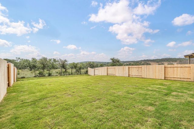 233 El Capitan LOOP, Dripping Springs, TX 78620