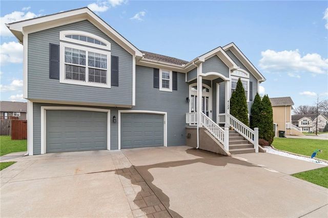 4128 Cades Cove, Leavenworth, KS 66048