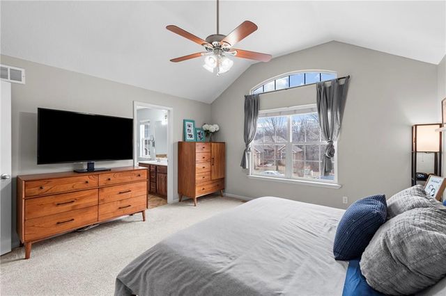 4128 Cades Cove, Leavenworth, KS 66048