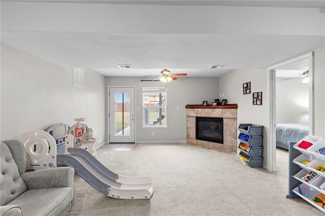 4128 Cades Cove, Leavenworth, KS 66048