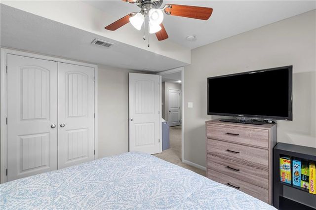 4128 Cades Cove, Leavenworth, KS 66048