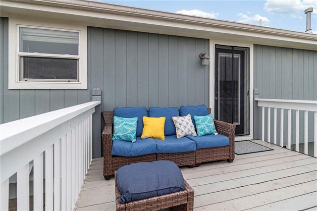 4128 Cades Cove, Leavenworth, KS 66048