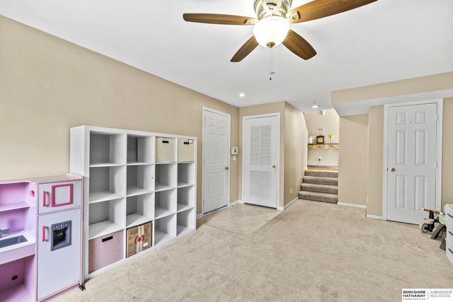 13021 Vernon Avenue, Omaha, NE 68164