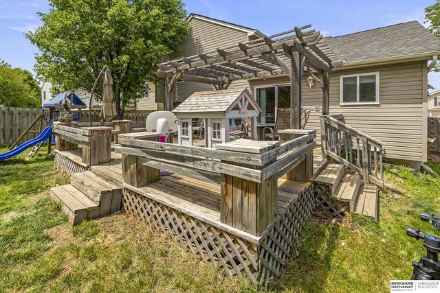 13021 Vernon Avenue, Omaha, NE 68164
