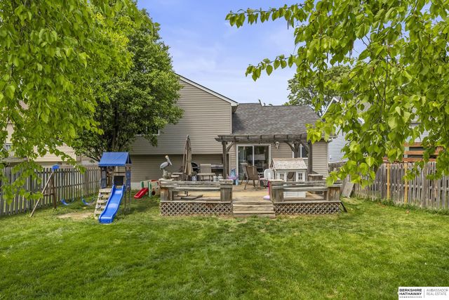 13021 Vernon Avenue, Omaha, NE 68164