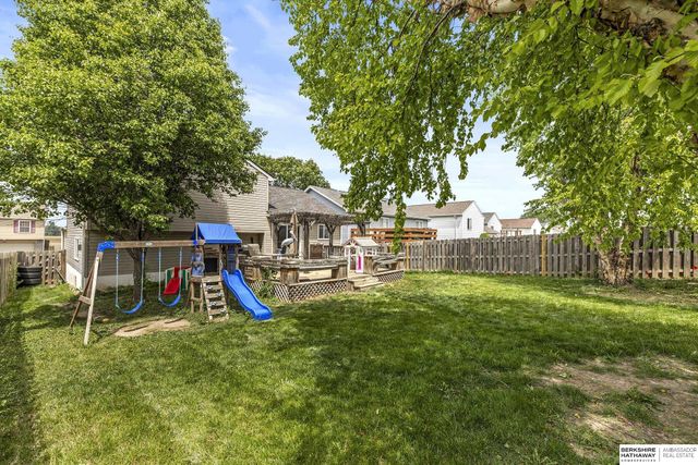 13021 Vernon Avenue, Omaha, NE 68164