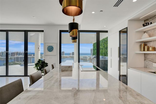 3000 Island Boulevard PH-4, Aventura, FL 33160