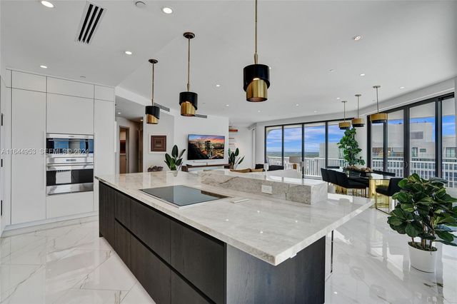 3000 Island Boulevard PH-4, Aventura, FL 33160