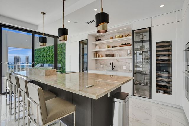 3000 Island Boulevard PH-4, Aventura, FL 33160