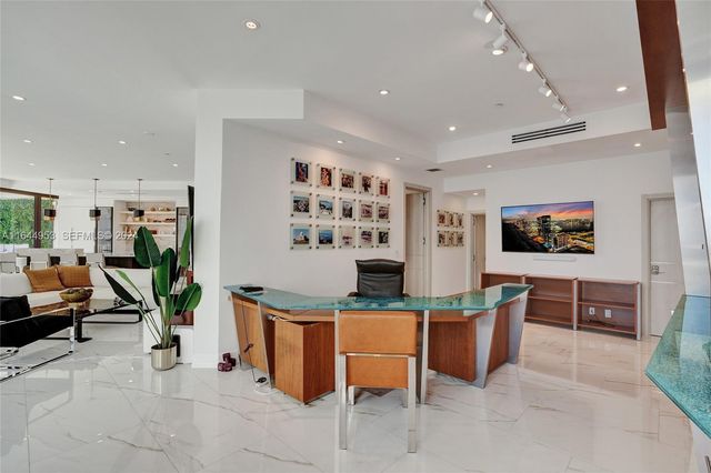 3000 Island Boulevard PH-4, Aventura, FL 33160