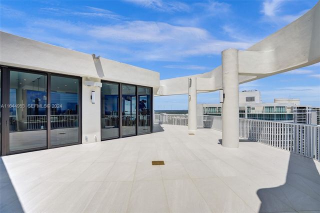 3000 Island Boulevard PH-4, Aventura, FL 33160