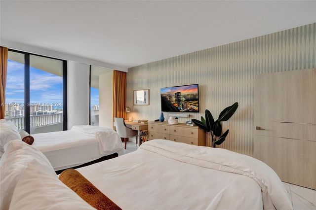 3000 Island Boulevard PH-4, Aventura, FL 33160