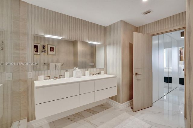 3000 Island Boulevard PH-4, Aventura, FL 33160