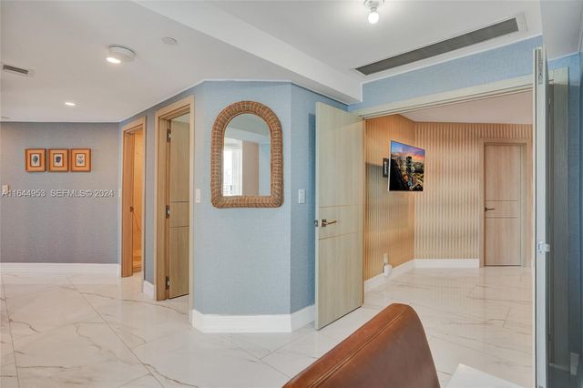 3000 Island Boulevard PH-4, Aventura, FL 33160