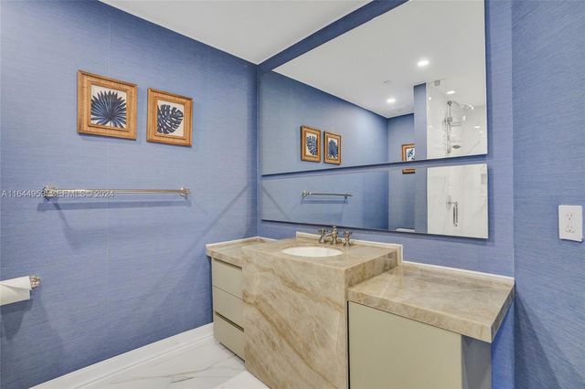3000 Island Boulevard PH-4, Aventura, FL 33160