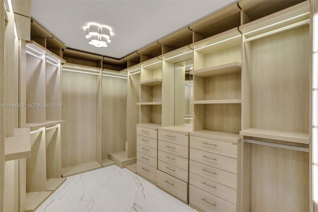 3000 Island Boulevard PH-4, Aventura, FL 33160