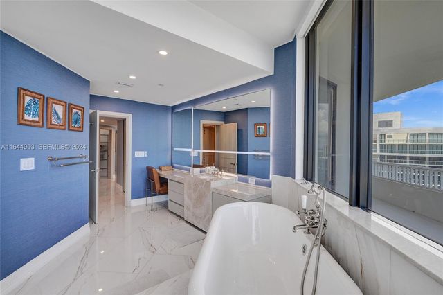 3000 Island Boulevard PH-4, Aventura, FL 33160