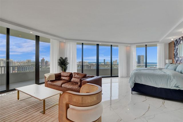 3000 Island Boulevard PH-4, Aventura, FL 33160