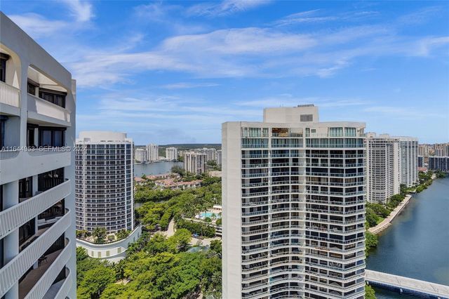 3000 Island Boulevard PH-4, Aventura, FL 33160