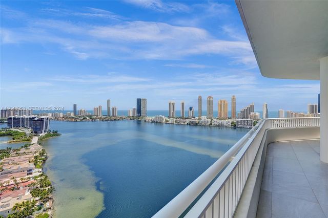 3000 Island Boulevard PH-4, Aventura, FL 33160